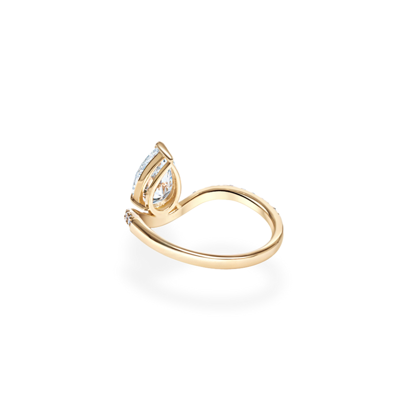 1.0CT-2.0CT Pear Cut Moissanite Diamond Unique Curved Engagement Ring