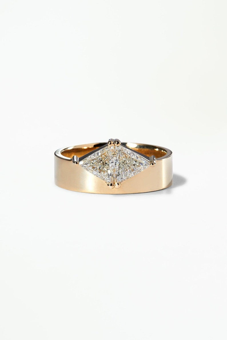 1.0CT-3.0CT Toi et Moi Trillion Moissanite Cigar Band Engagement Ring | Two Stone Ring