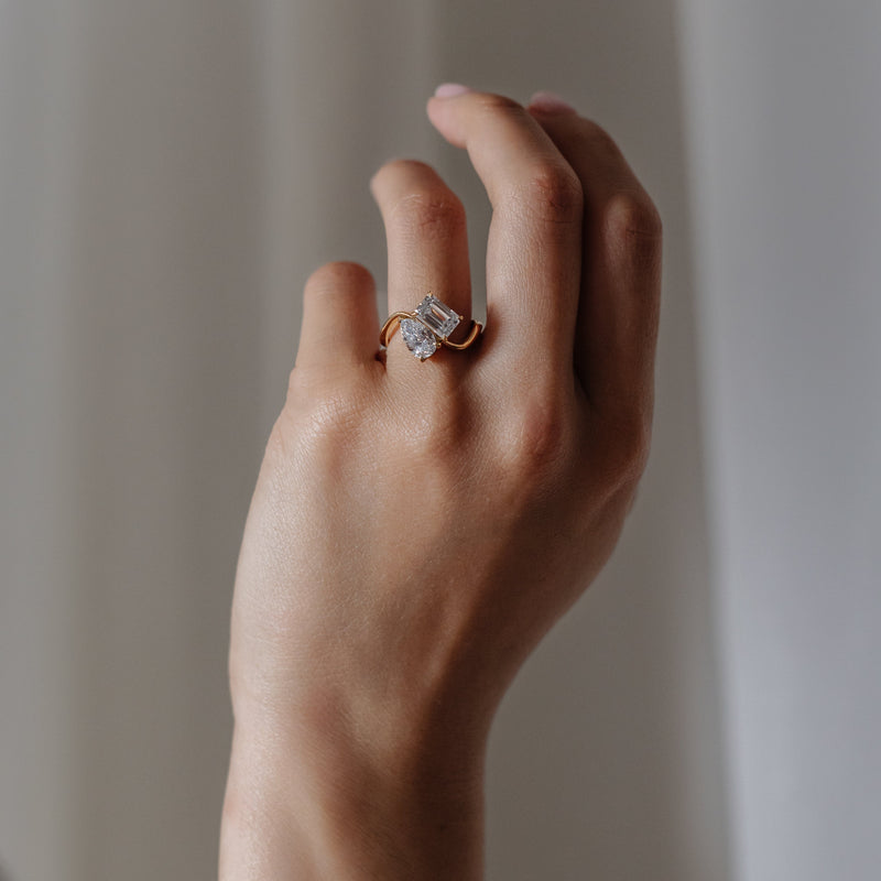 1.0CT-2.0CT Pear & Emerald Cut Toi et Moi Diamond Engagement Ring