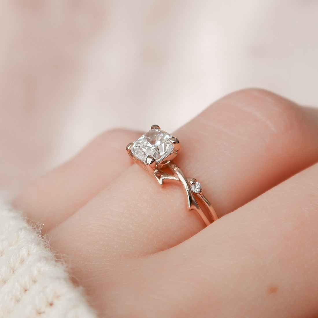 1.50 - 3.50 CT Cushion Cut CVD Diamond twig Engagement Ring