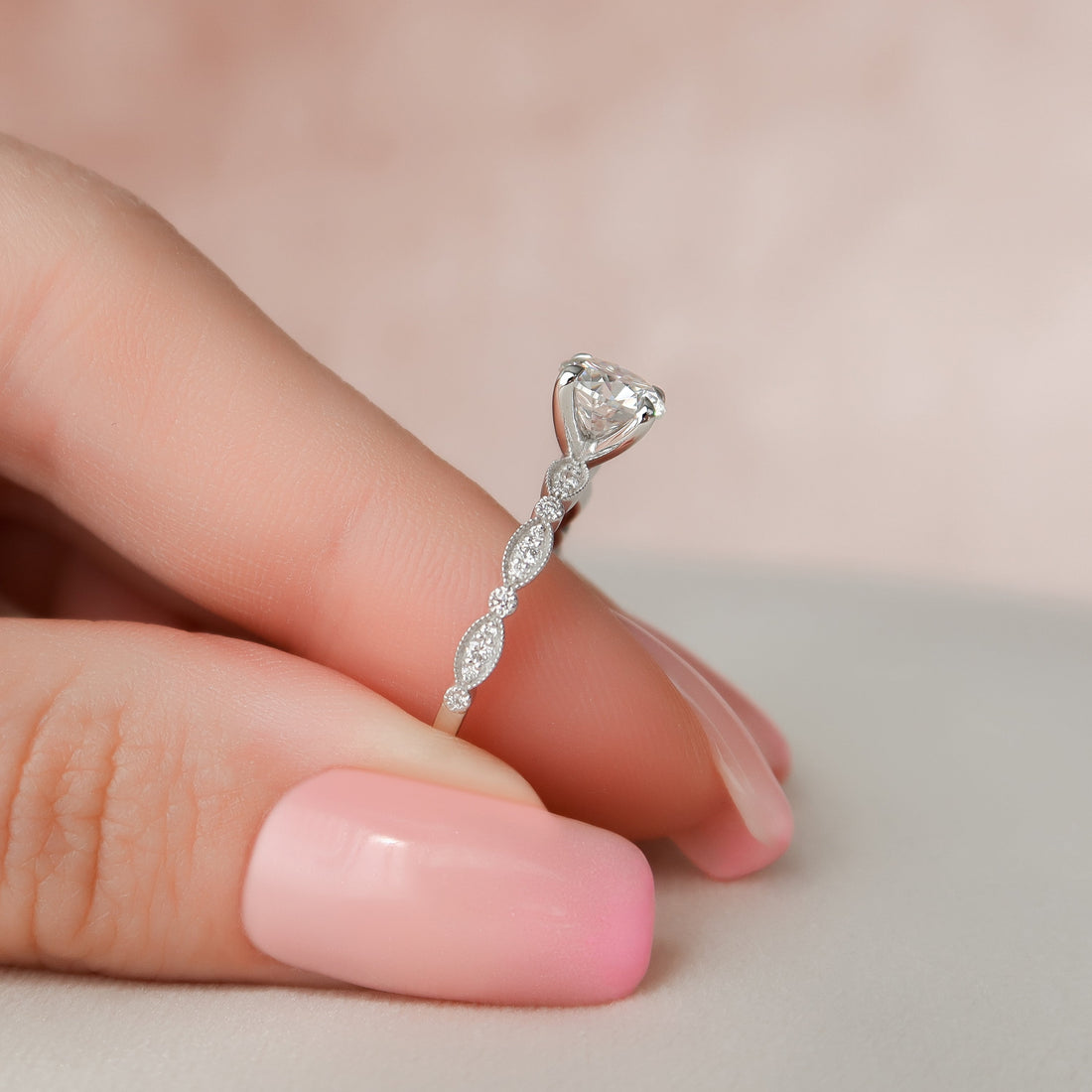 1.0 - 2.0 CT Round Cut CVD Diamond  art-deco Engagement Ring