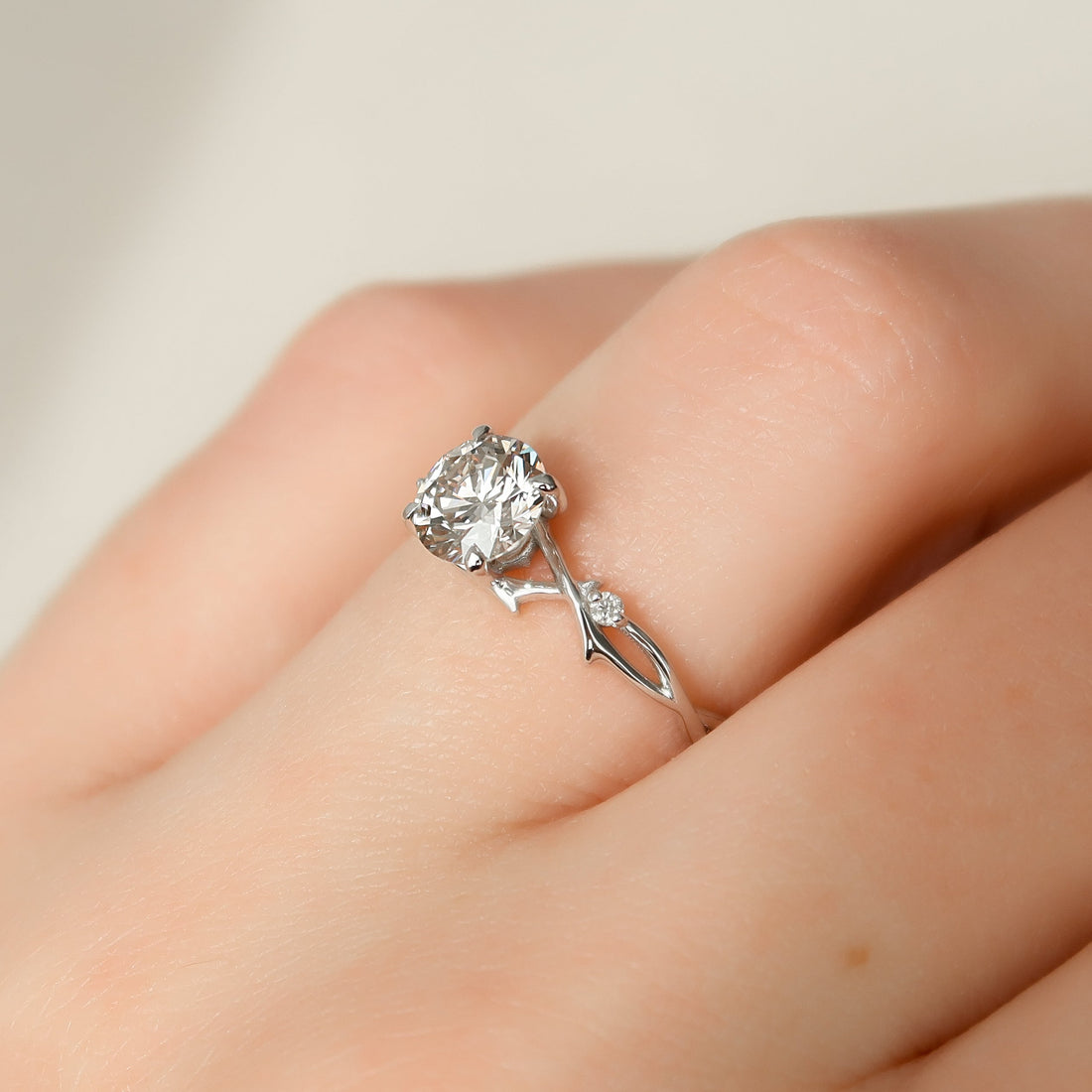 1.50 - 3.0 CT Round Cut CVD Diamond Twig Setting Engagement Ring