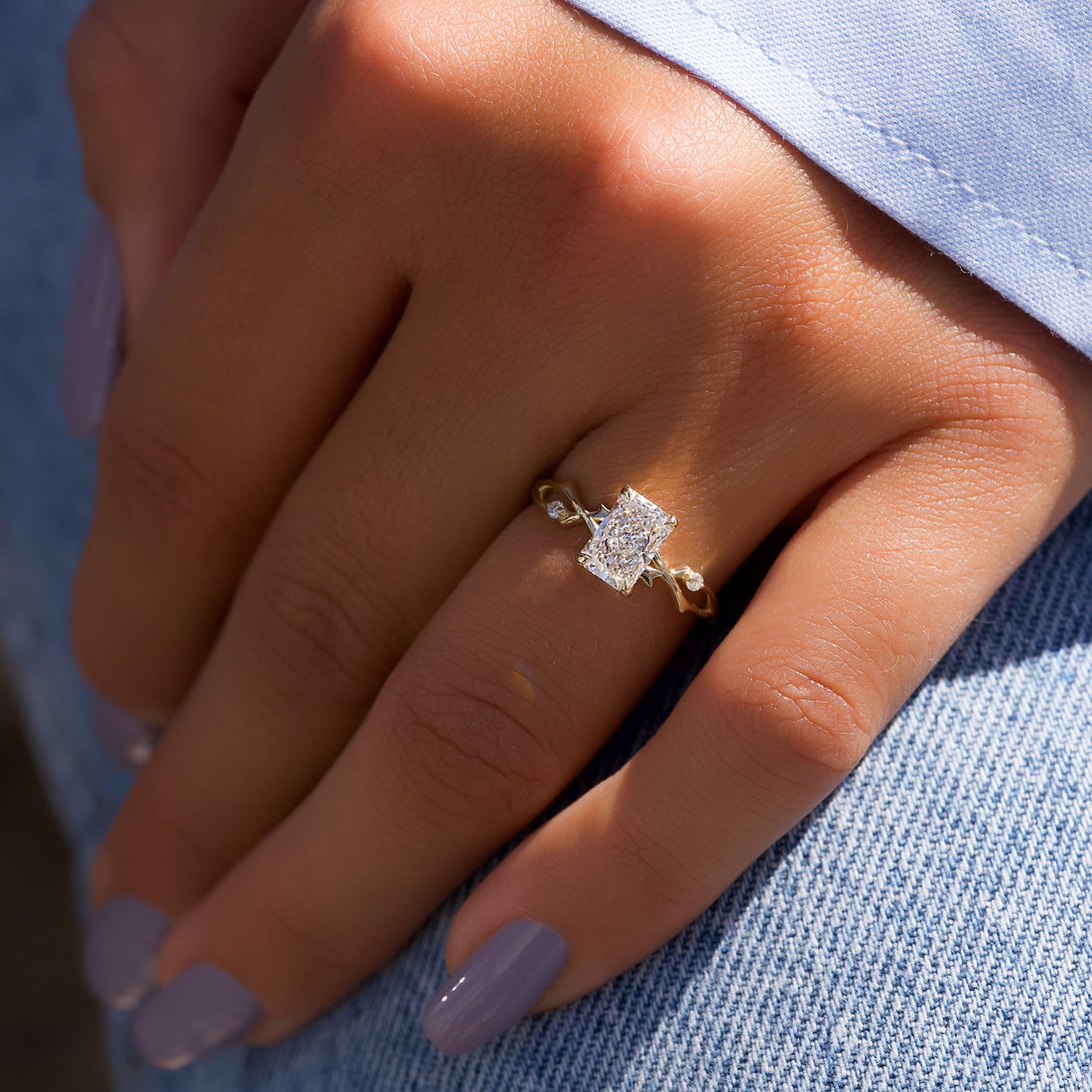 2.0 - 4.0  CT Radiant Cut CVD Diamond twig Engagement Ring