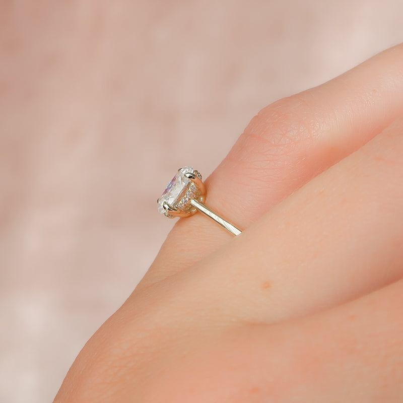 2.0 -4.0 CT Oval Cut CVD Diamond Hidden Halo Engagement Ring