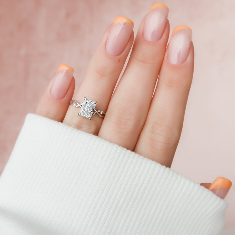 2.0 - 4.0  CT Radiant Cut CVD Diamond twig Engagement Ring