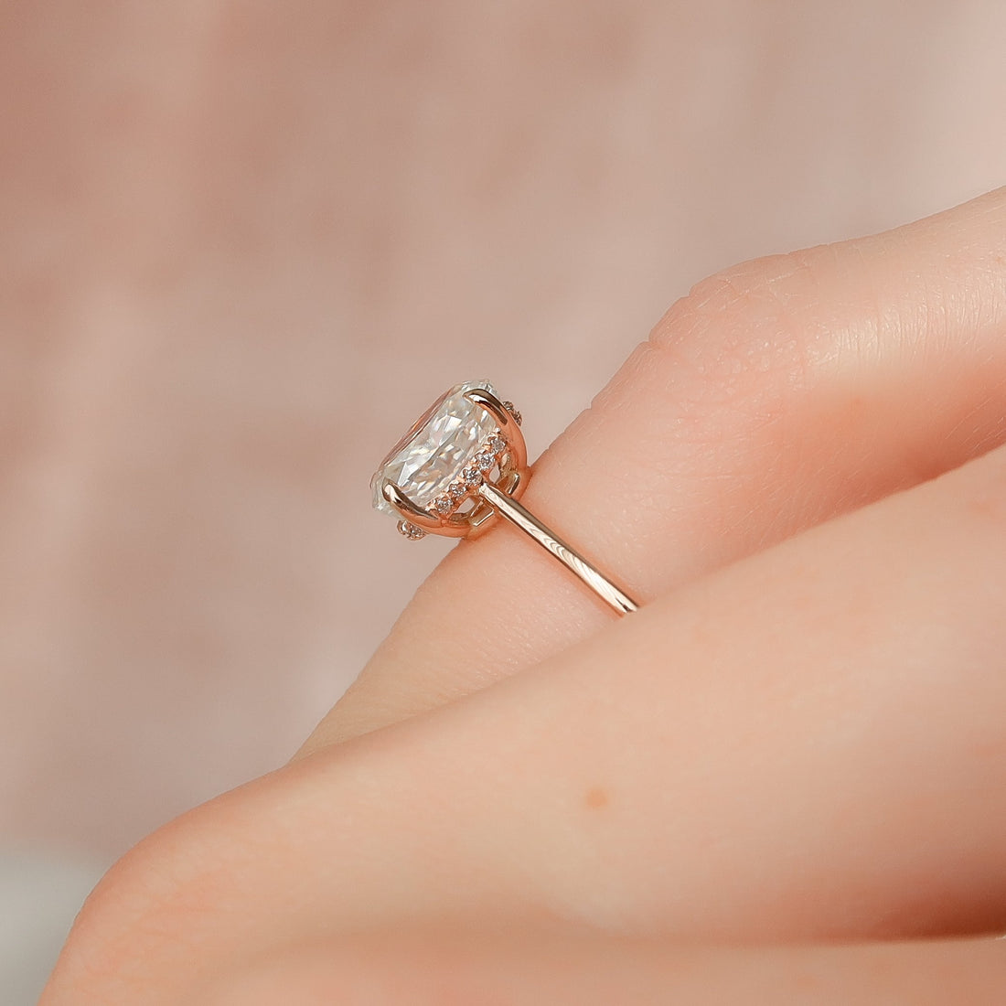 2.0 -4.0 CT Oval Cut CVD Diamond Hidden Halo Engagement Ring
