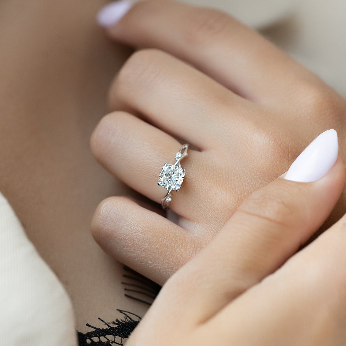1.50 - 3.50 CT Cushion Cut CVD Diamond twig Engagement Ring