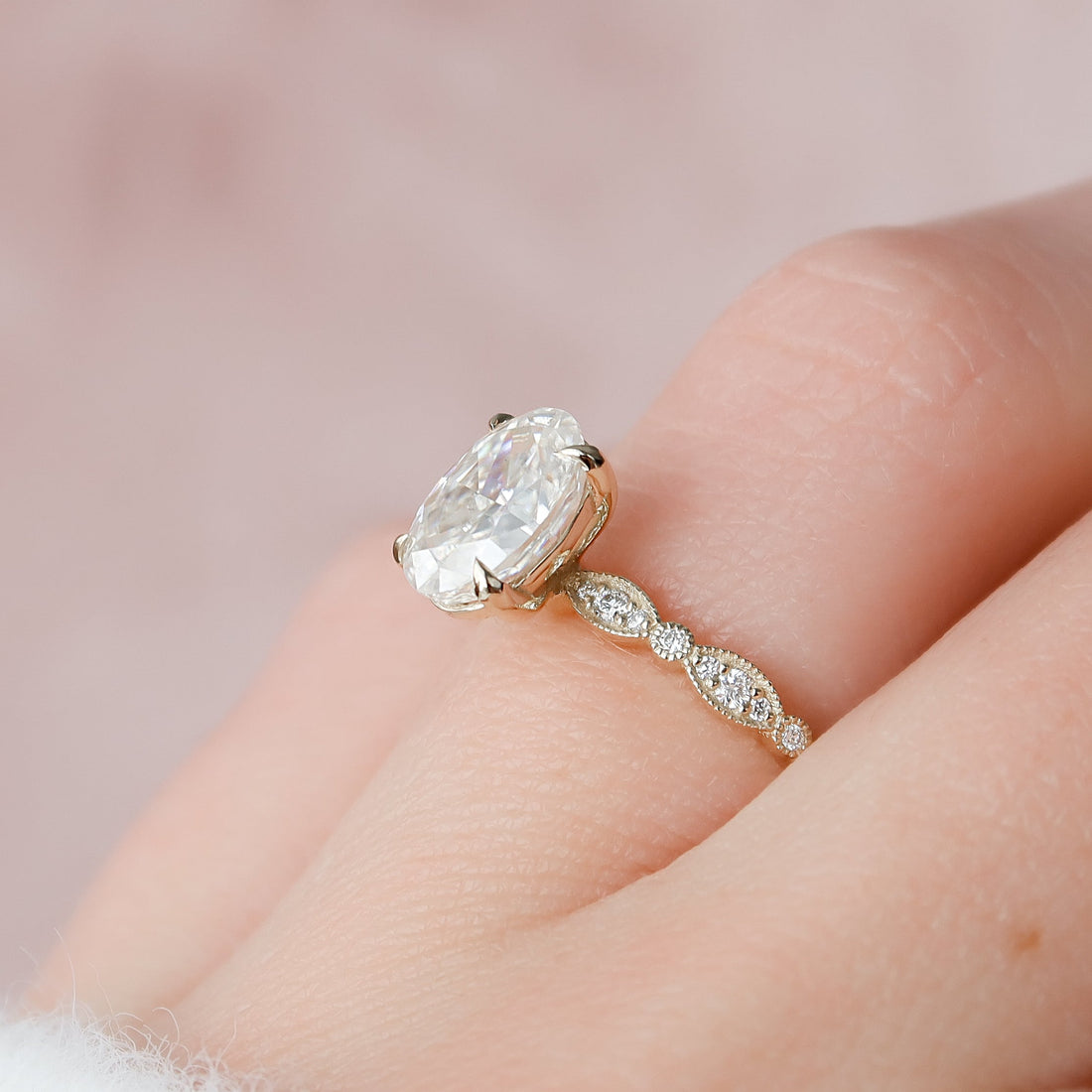 2.0 -4.0 CT Oval Cut CVD Diamond Pave Engagement Ring