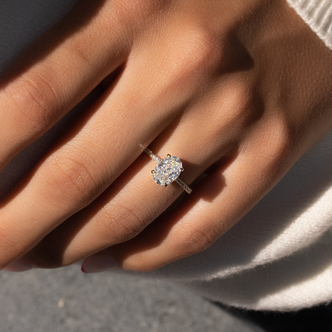 2.0 -4.0 CT Oval Cut CVD Diamond Pave Engagement Ring