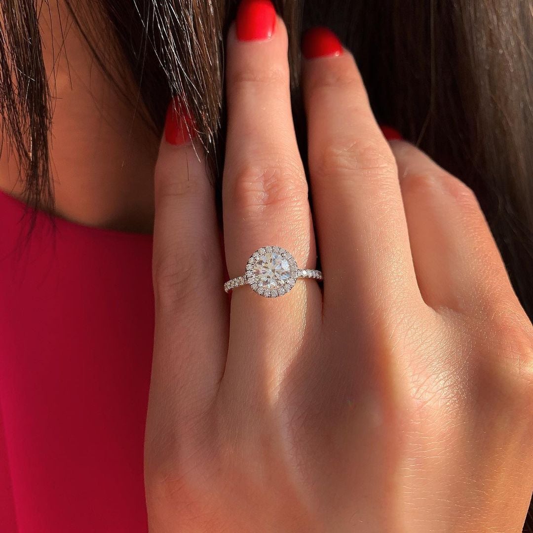 1.0CT Round Brilliant Cut Moissanite Diamond Halo Engagement Ring