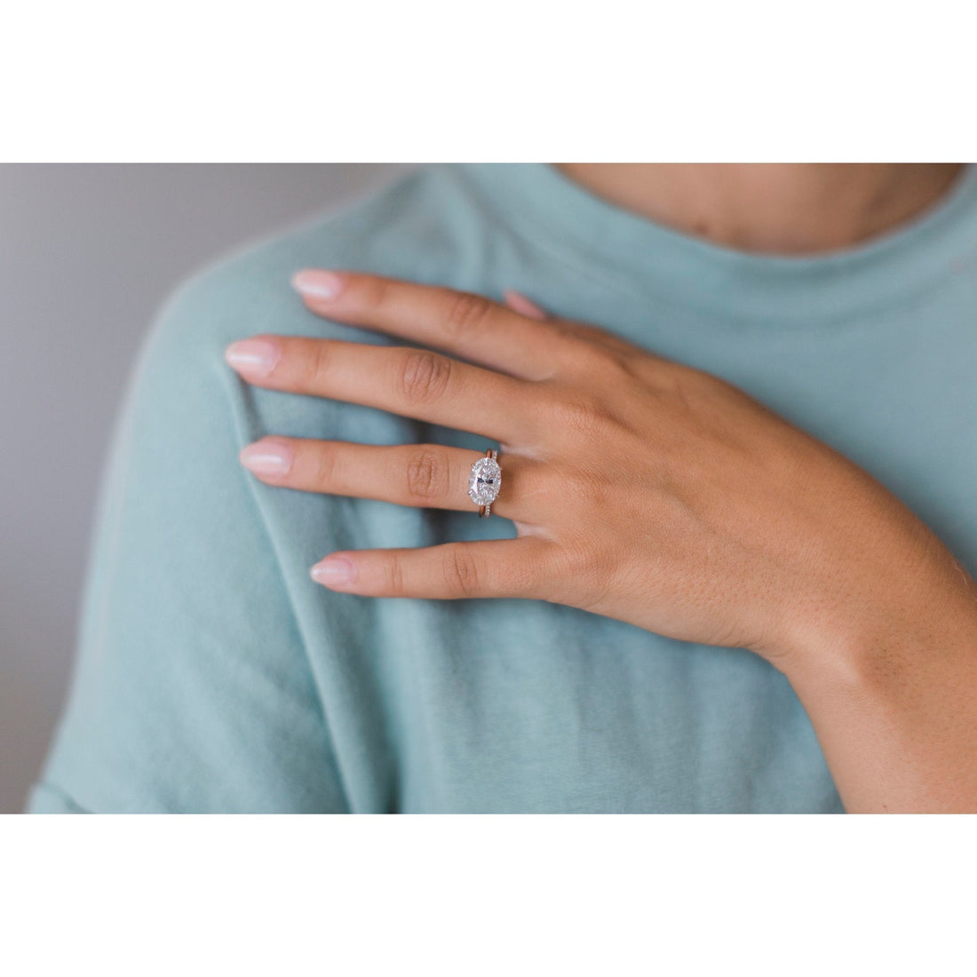4.0CT East-West Oval Moissanite Solitaire Engagement Ring