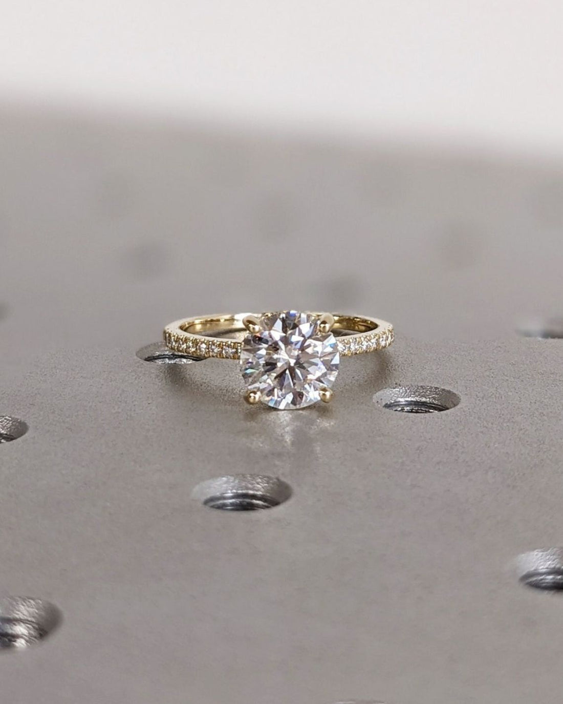 1.0 - 3.0 CT Round  CVD Diamond Pave Setting Engagement Ring