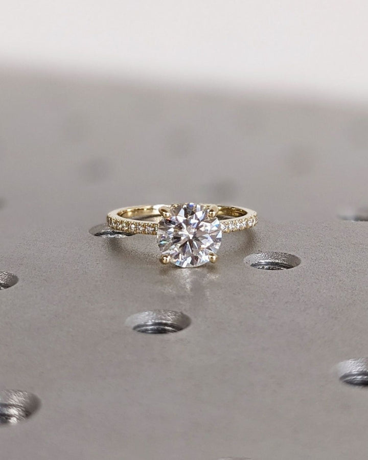 1.0 - 3.0 CT Round  CVD Diamond Pave Setting Engagement Ring