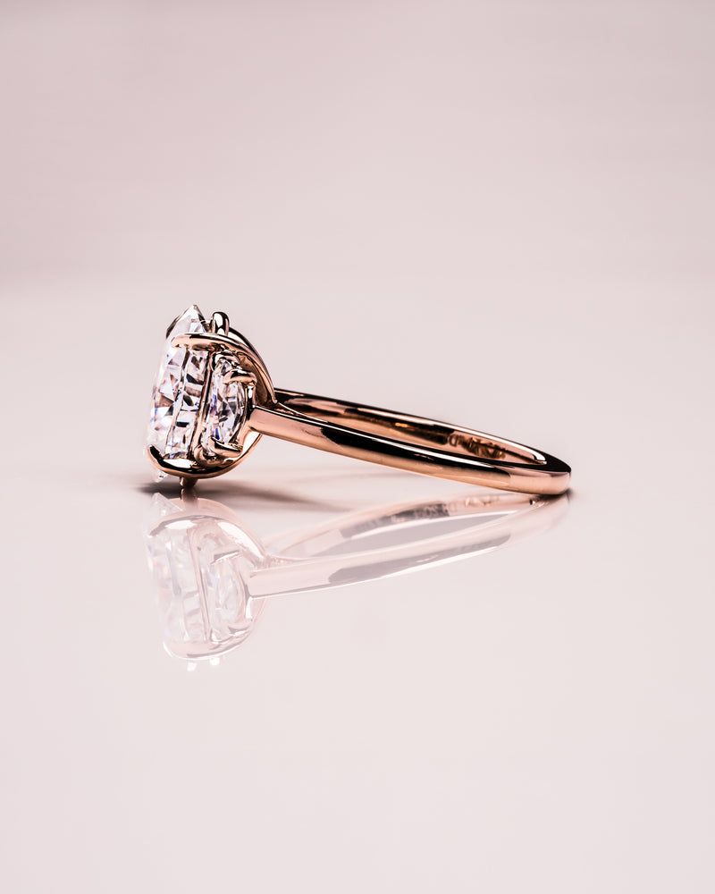 1.0 - 3.0 CT Oval CVD Diamond Three Stones Engagement Ring