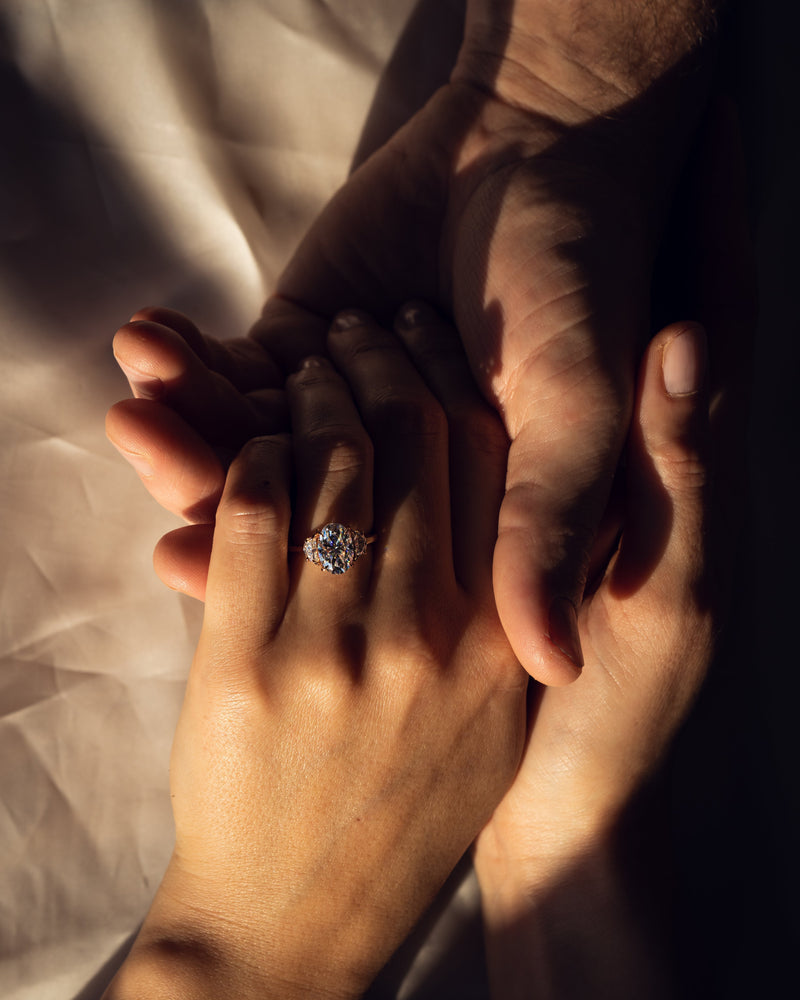 1.0 - 3.0 CT Oval CVD Diamond Three Stones Engagement Ring