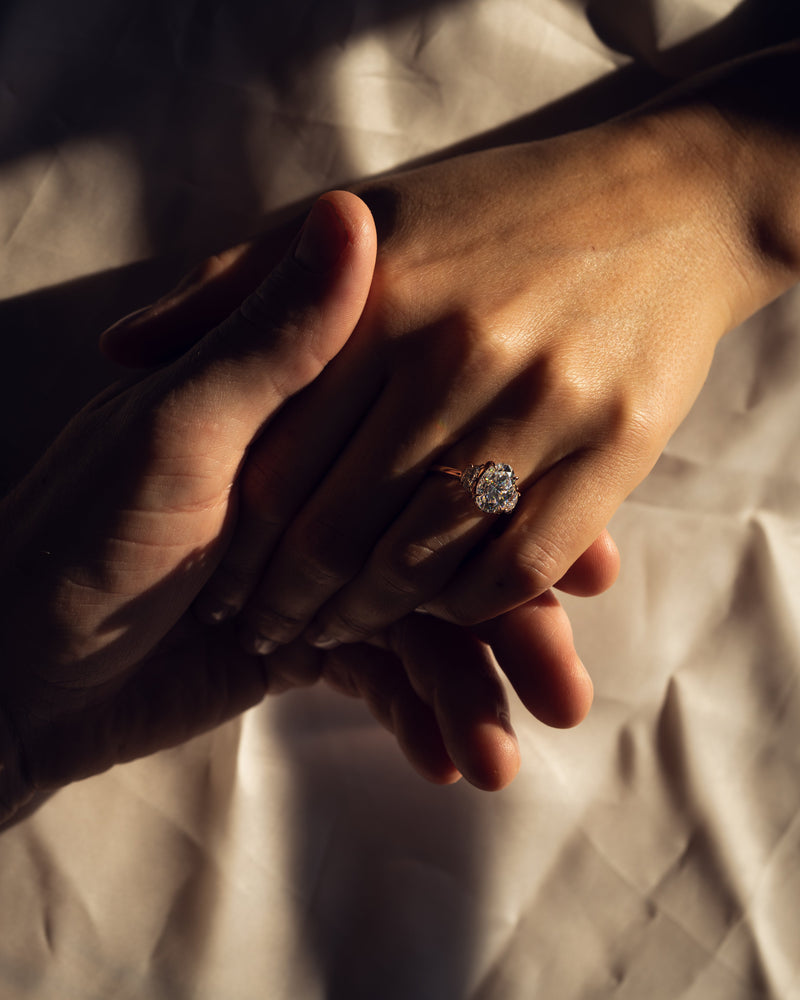 1.0 - 3.0 CT Oval CVD Diamond Three Stones Engagement Ring