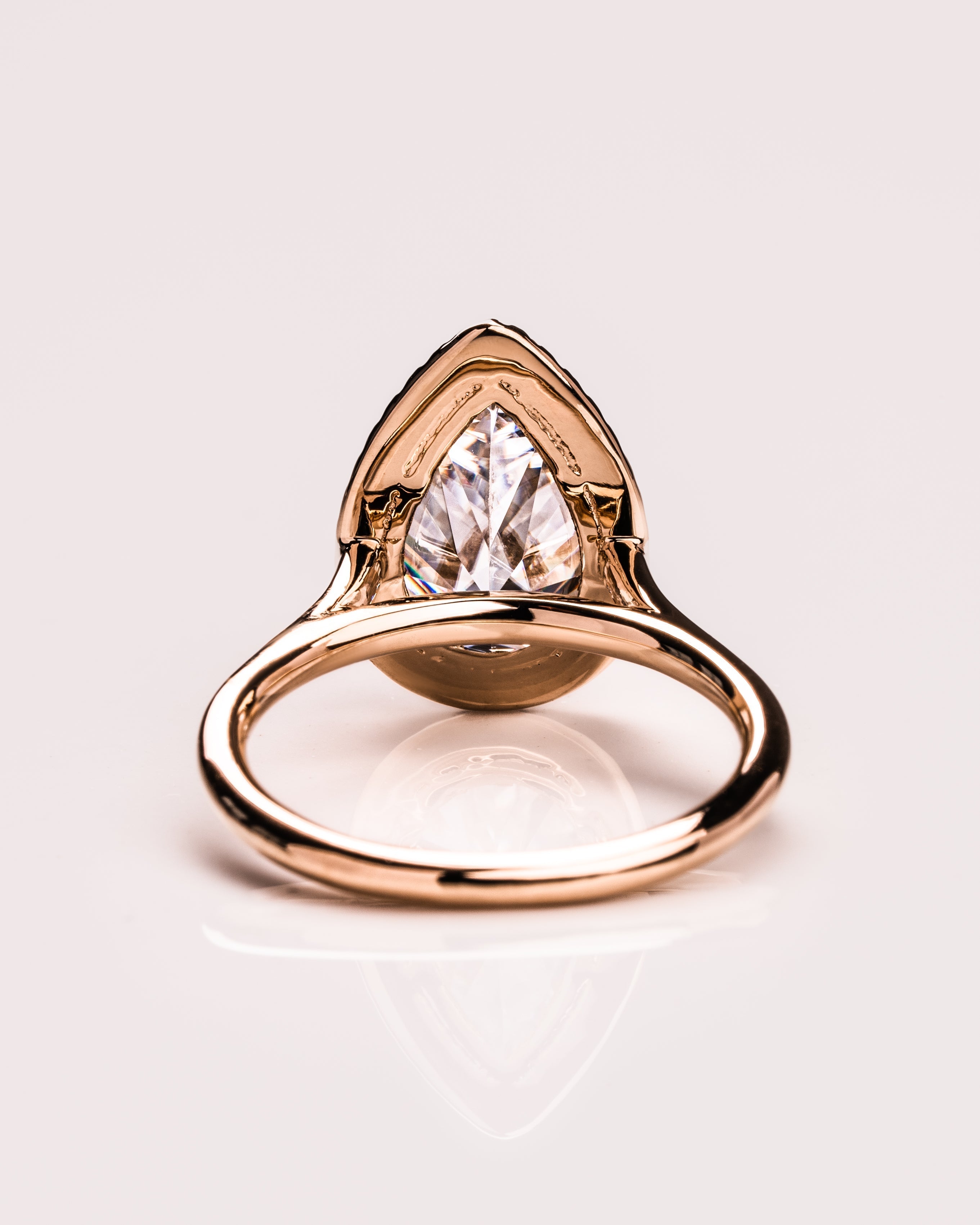 2.0-3.50 CT Pear CVD Diamond Halo Engagement Ring