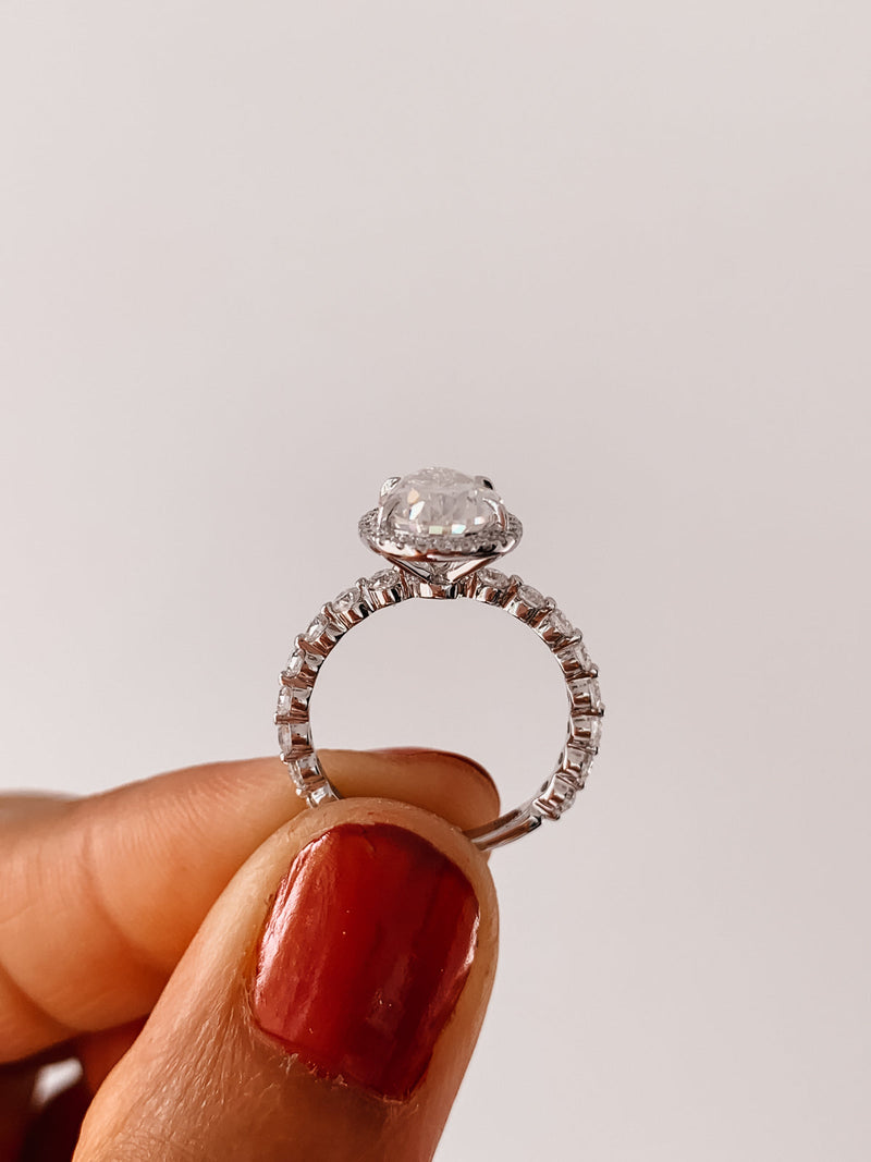 1.93 -2.93 CT Pear CVD Diamond Halo Pave Setting Engagement Ring