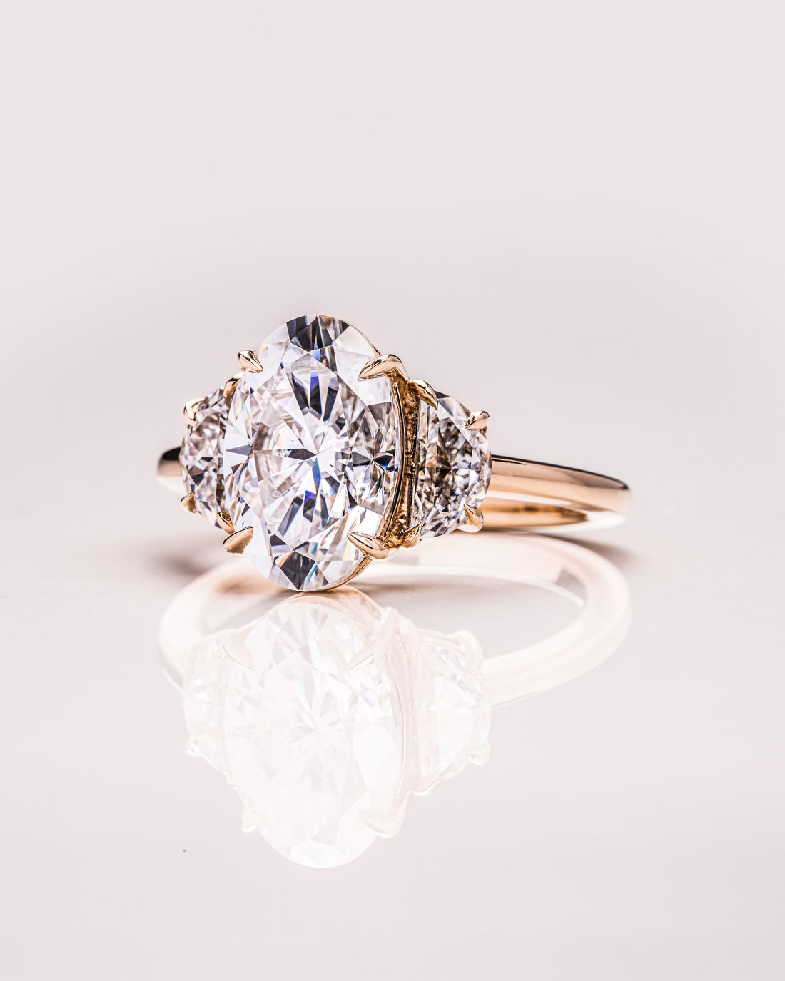2.0 - 4.0 CT Oval G/VS2 CVD Diamond Three Stone Engagement Ring