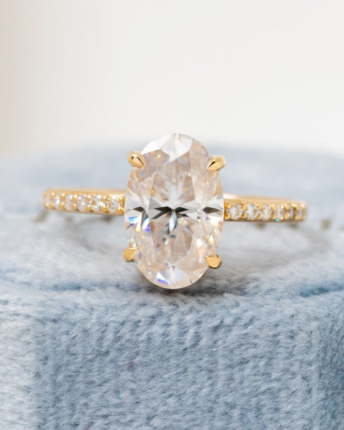 1.50 - 3.50 CT Oval CVD Diamond Pave Setting Engagement Ring