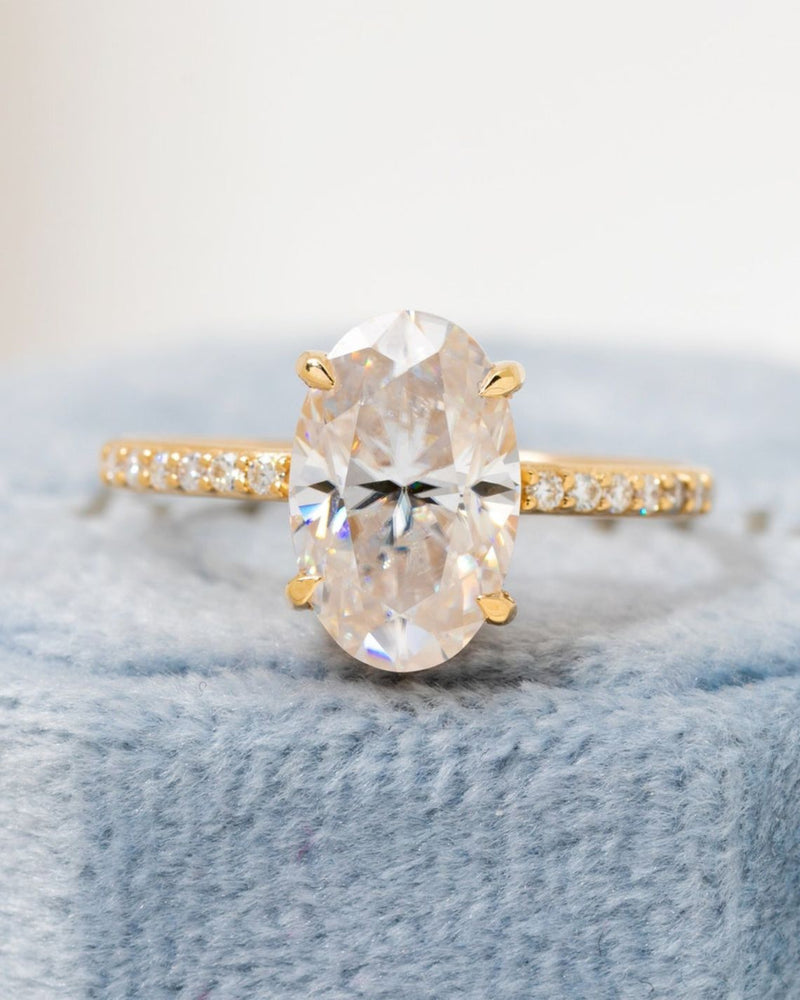 1.50 - 3.50 CT Oval CVD Diamond Pave Setting Engagement Ring