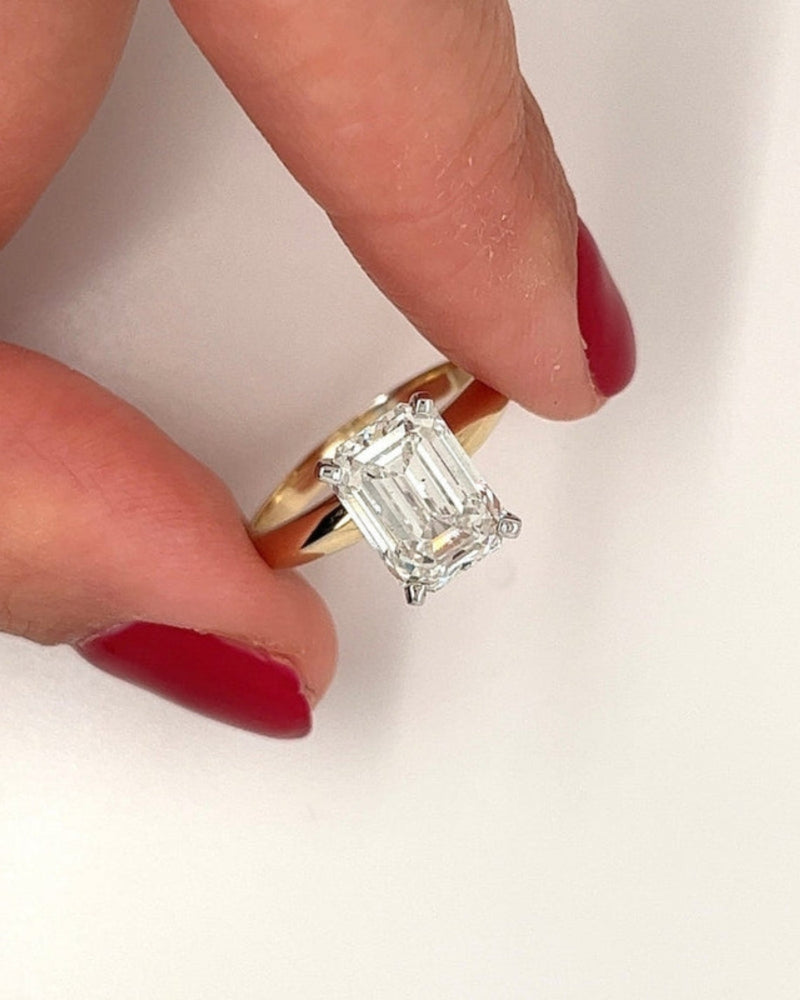 1.0 - 3.0 CT Emerald CVD Diamond Solitaire Engagement Ring