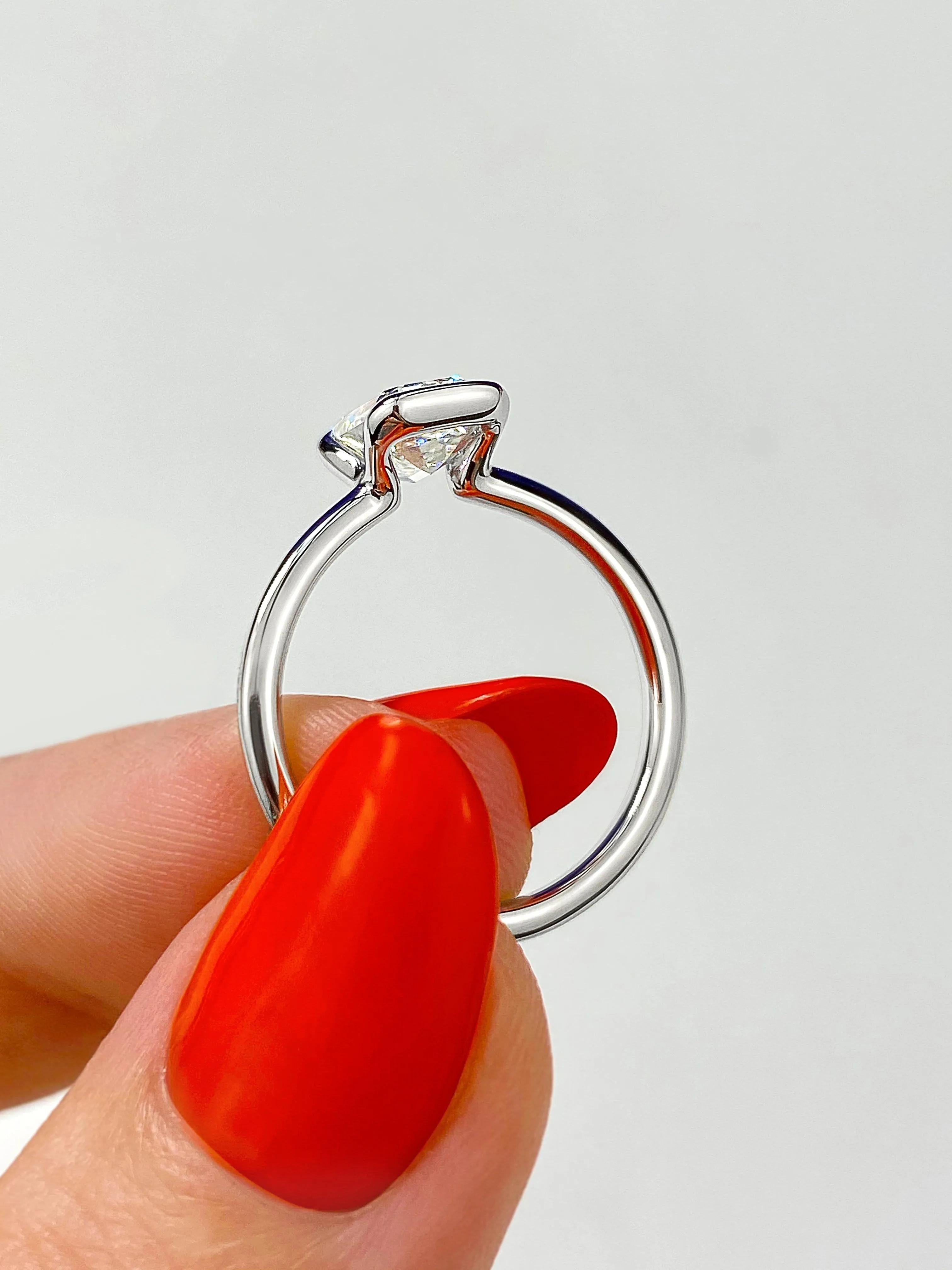 2.0 Ct Emerald East West Half Bezel Solitaire Moissanite Engagement Ring