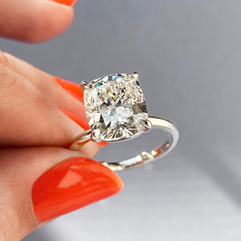 2.0 Ct Cushion Cut Solitaire Moissanite Diamond Engagement Ring