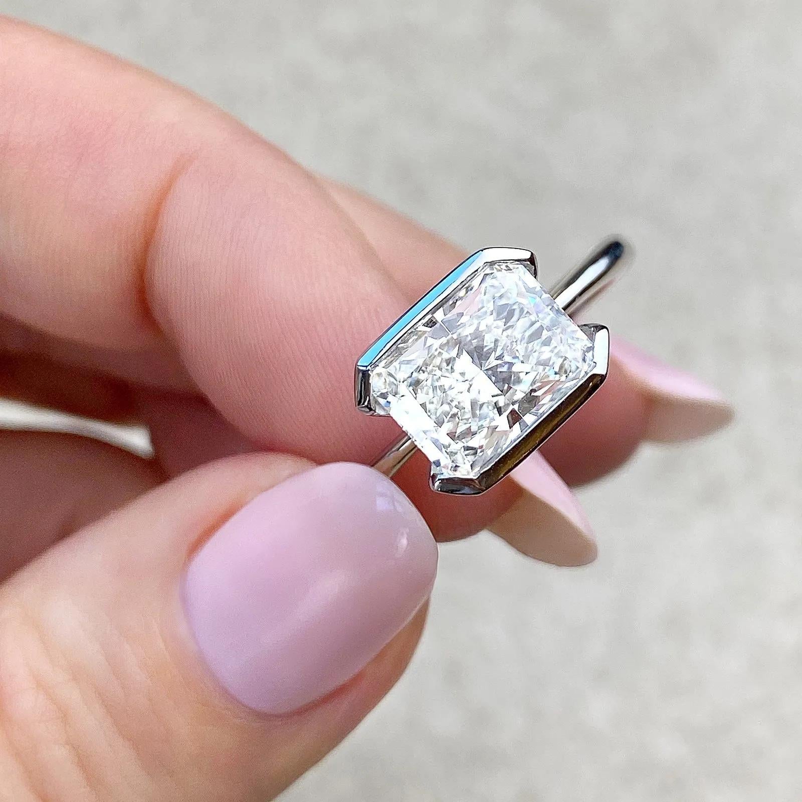 2.0 Ct Emerald East West Half Bezel Solitaire Moissanite Engagement Ring