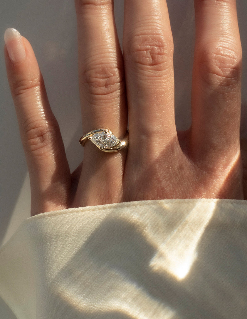 1.0CT-2.0CT Marquise Cut Moissanite Unique Engagement Ring