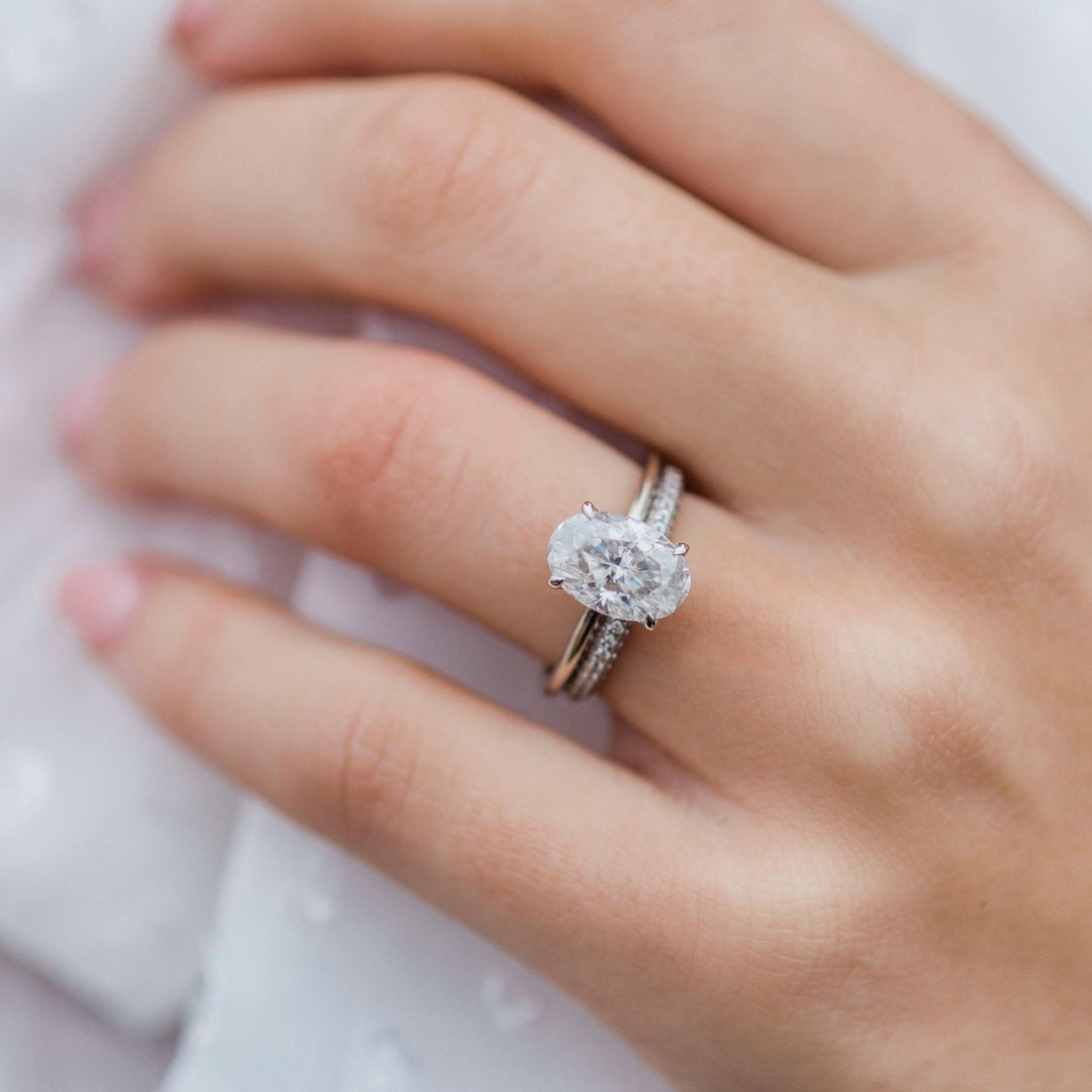 2.70CT Oval Moissanite Solitaire Diamond Engagement Ring