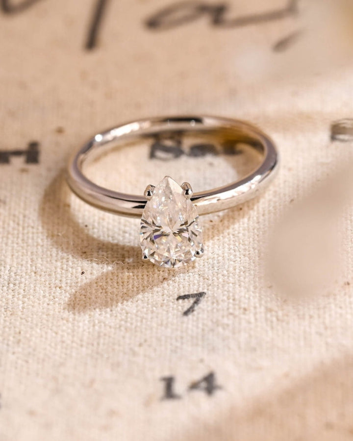 1.0-3.0 CT Pear CVD Diamond Solitaire Engagement Ring
