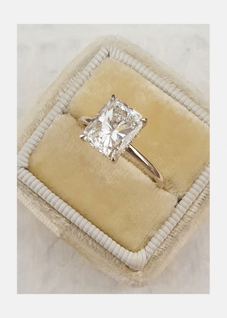 2.0CT Radiant Cut Moissanite Solitaire Diamond Engagement Ring