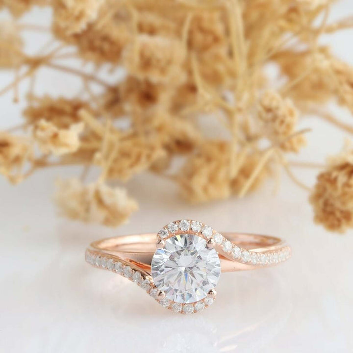 1.0CT Round Brilliant Cut Bypass Style Moissanite Engagement Ring