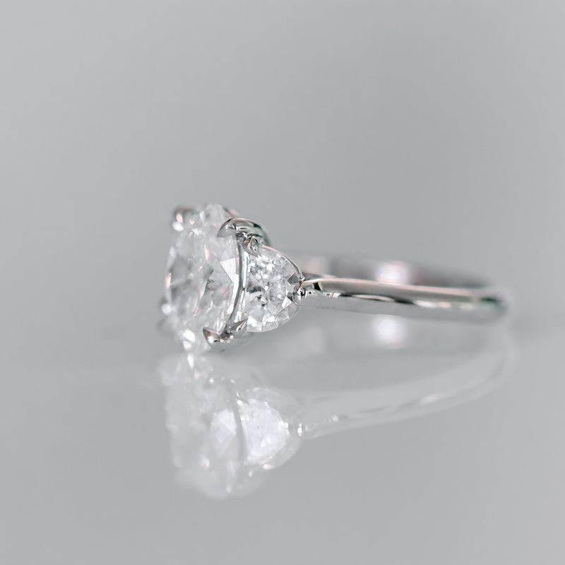 2.25CT Oval Cut Moissanite 3 Stones Engagement Ring