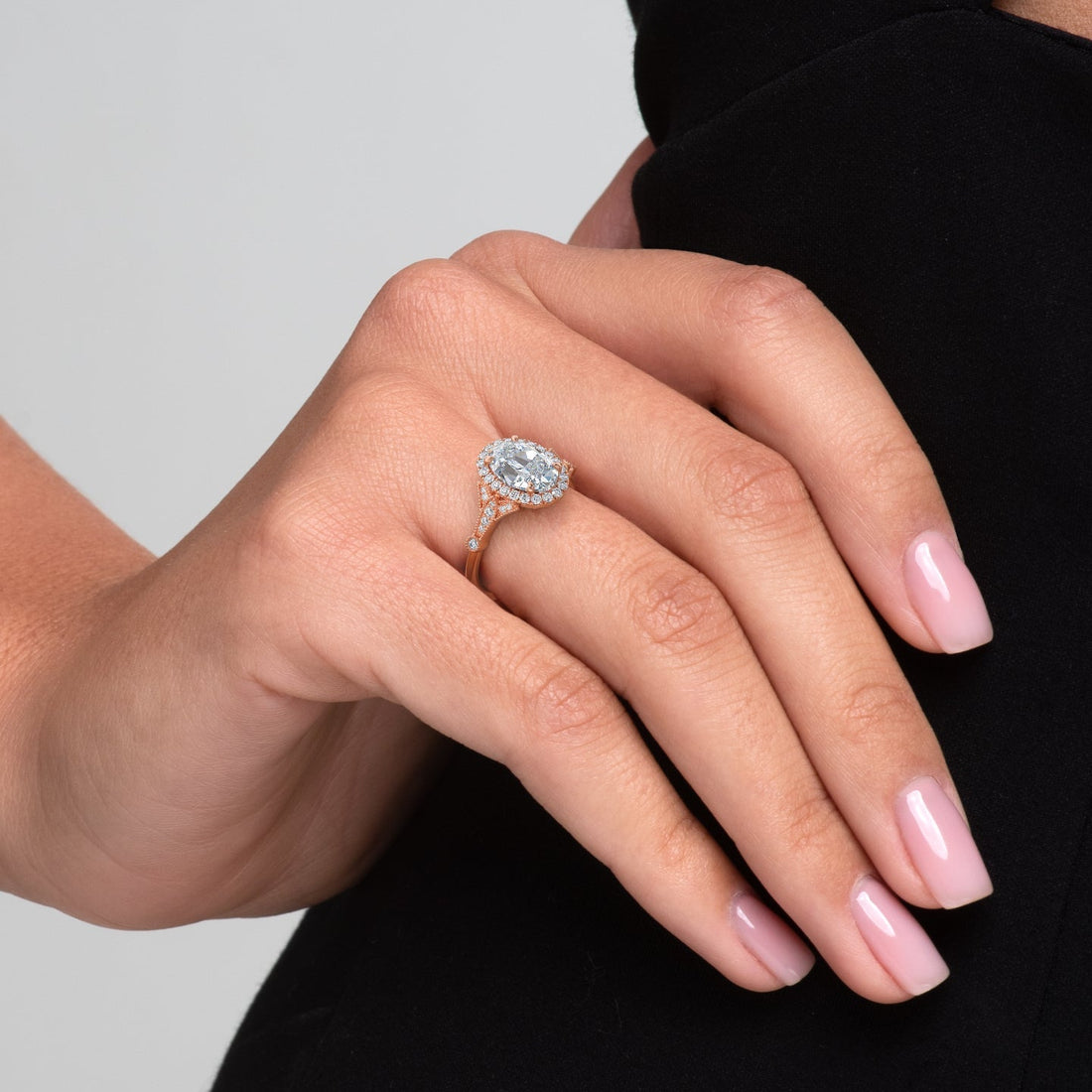 2.0 - 4.0 CT Oval Cut CVD Diamond Halo Engagement Ring