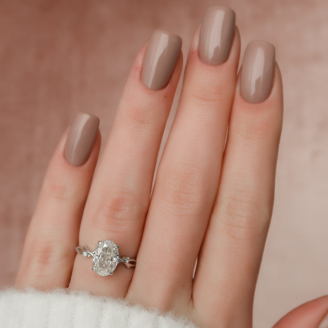 2.0 - 4.0 CT Oval  Cut CVD Diamond twig Engagement Ring