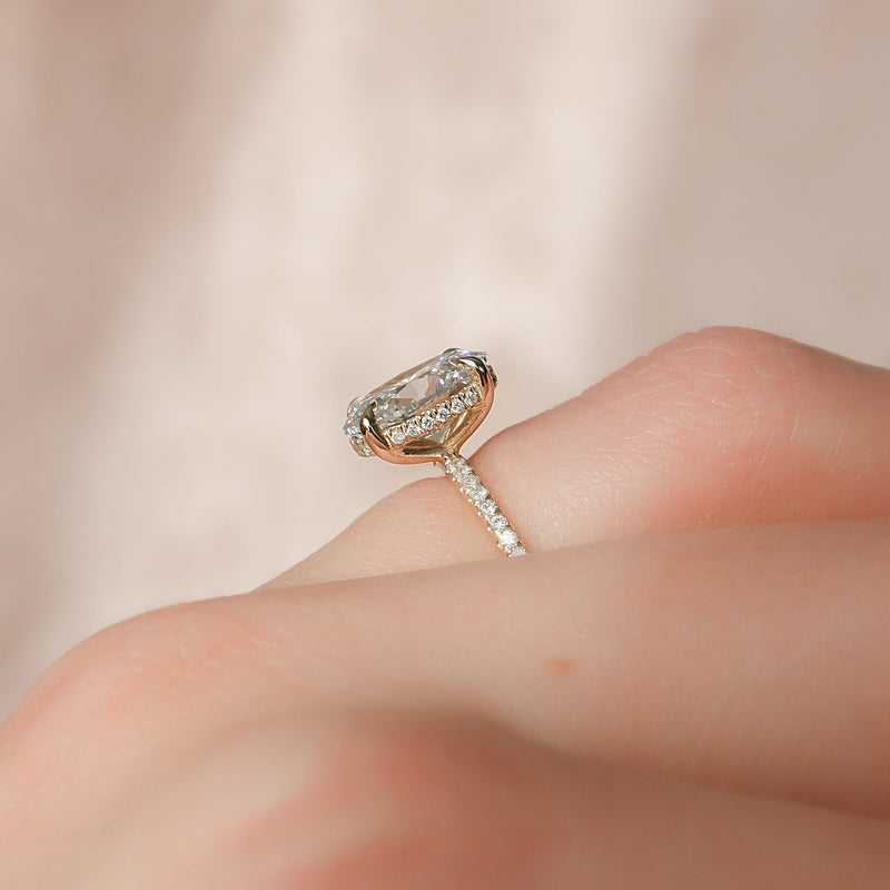 2.0 -4.0 CT Oval Cut CVD Diamond Hidden Halo & Pave Engagement Ring