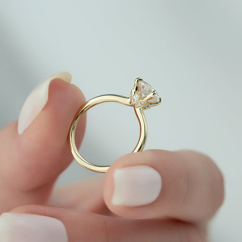 1.0 - 3.0 CT Round Cut CVD Diamond Solitaire Engagement Ring