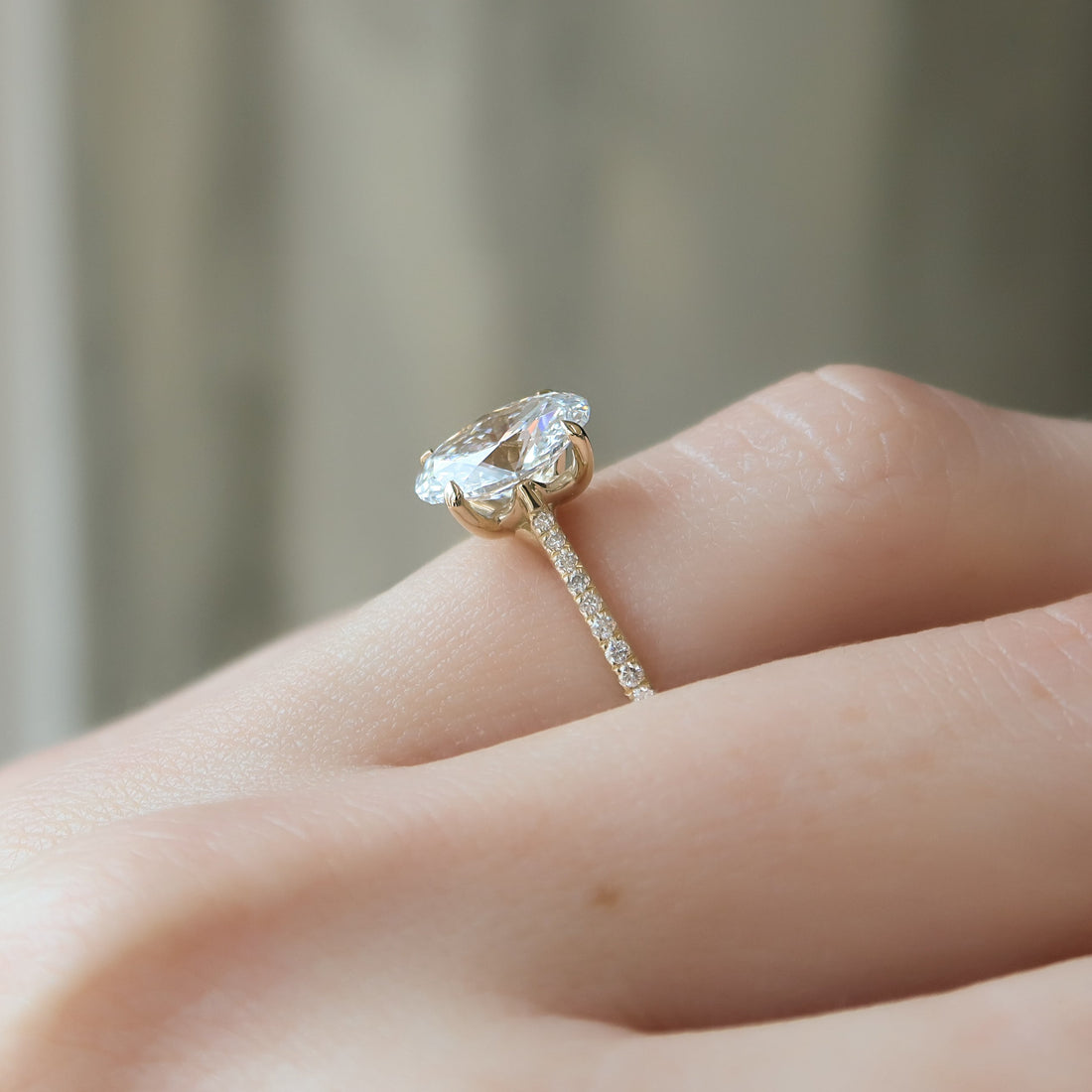 2.0 -4.0 CT Oval Cut CVD Diamond Pave Engagement Ring