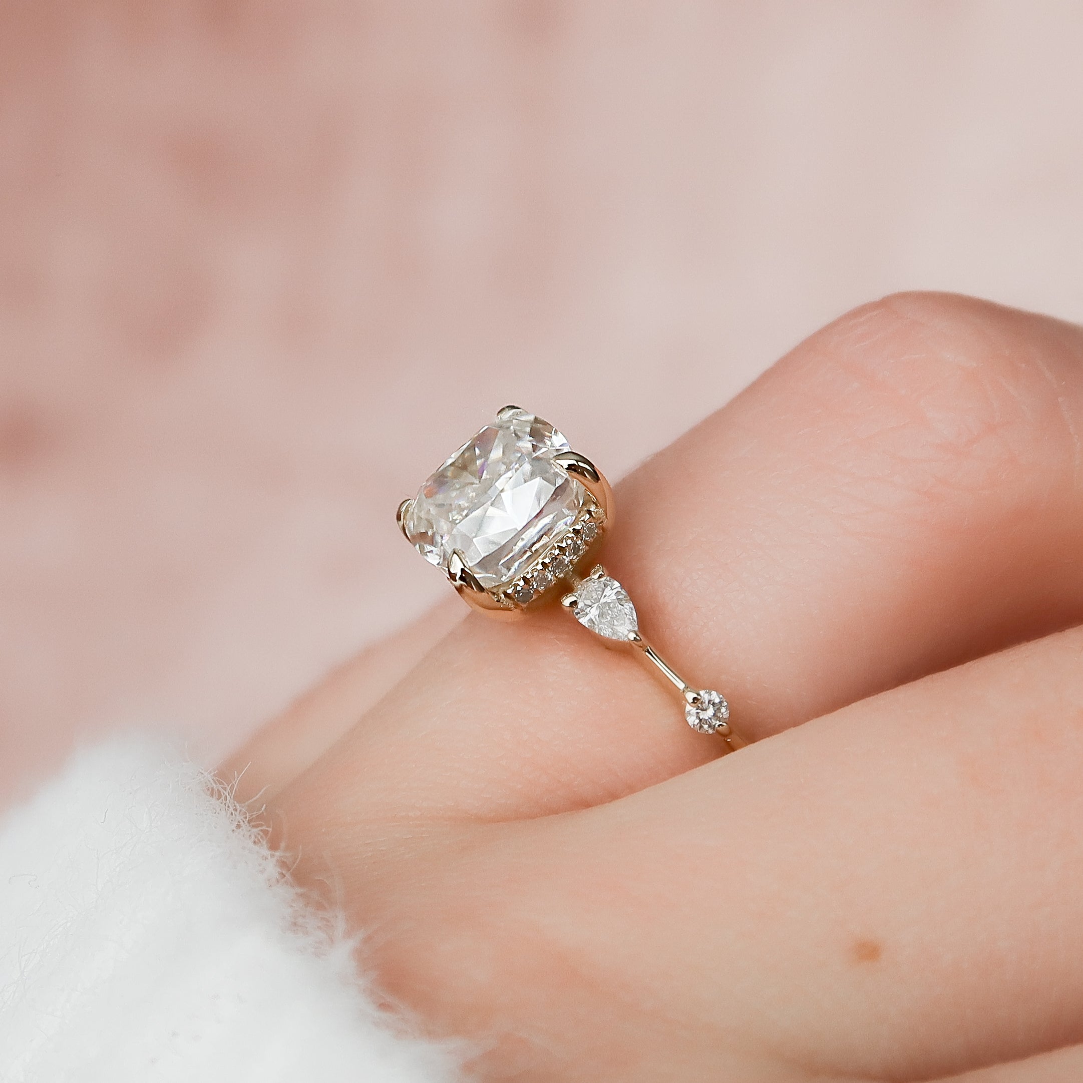 2.0 - 3.0 CT Cushion Cut CVD Diamond Hidden Halo Engagement Ring