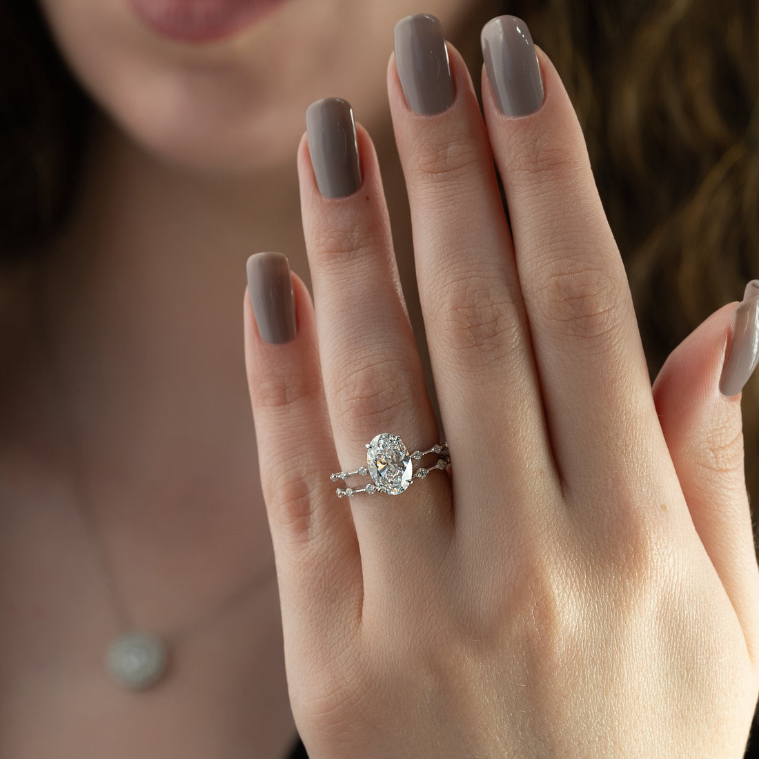 2.0 -4.0 CT Oval Cut CVD Diamond Dainty Engagement Ring