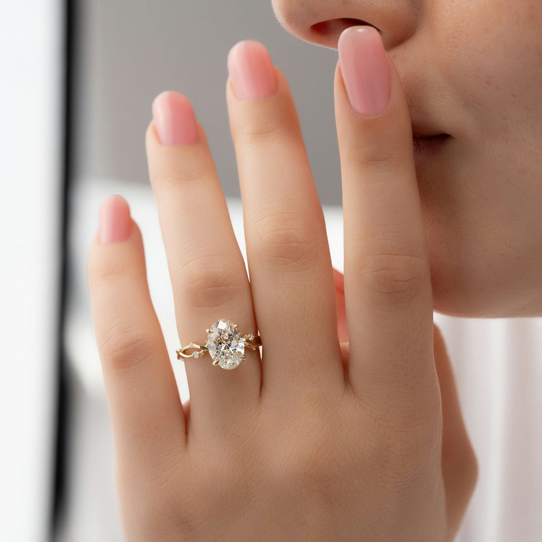 2.0 - 4.0 CT Oval  Cut CVD Diamond twig Engagement Ring