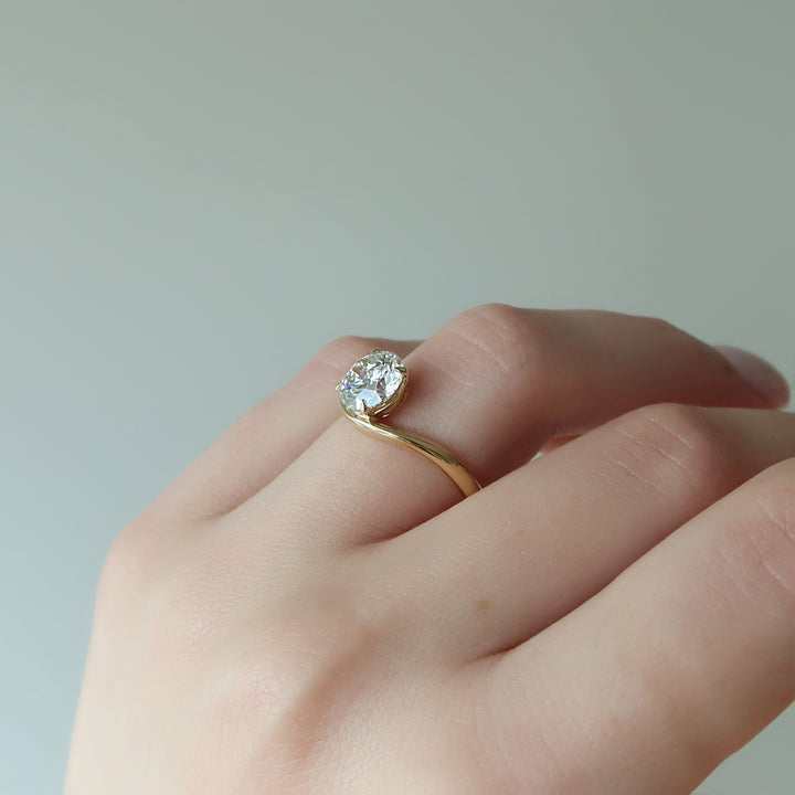 1.0 - 3.0 CT Round Cut CVD Diamond Solitaire Engagement Ring