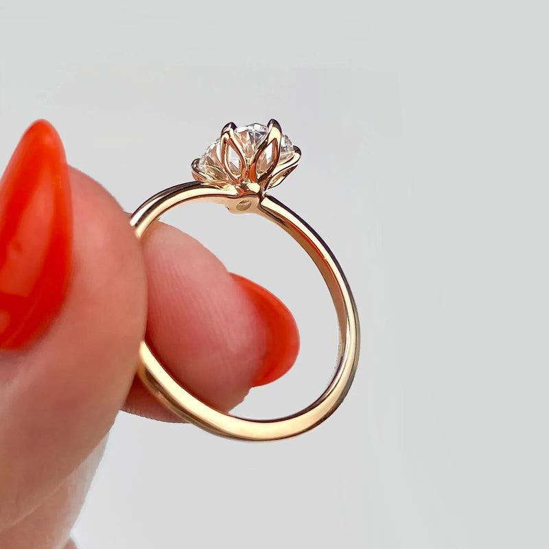 2.0 Ct Oval Floral Solitaire Moissanite Diamond Engagement Ring