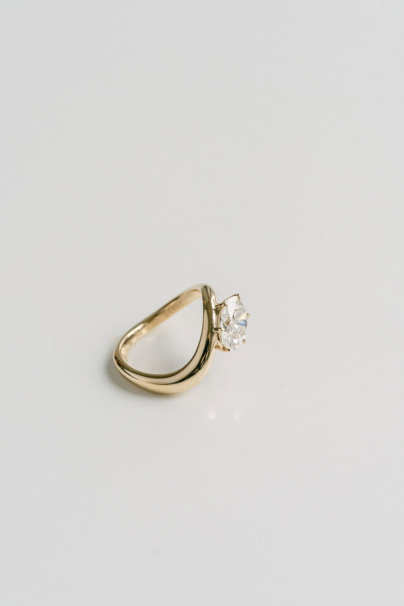1.50CT-3.50CT Oval Cut Moissanite Diamond Unique Bypass Engagement Ring