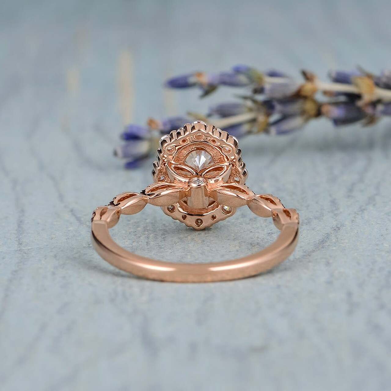 1.0CT Oval Cut Halo Moissanite Diamond Engagement Ring