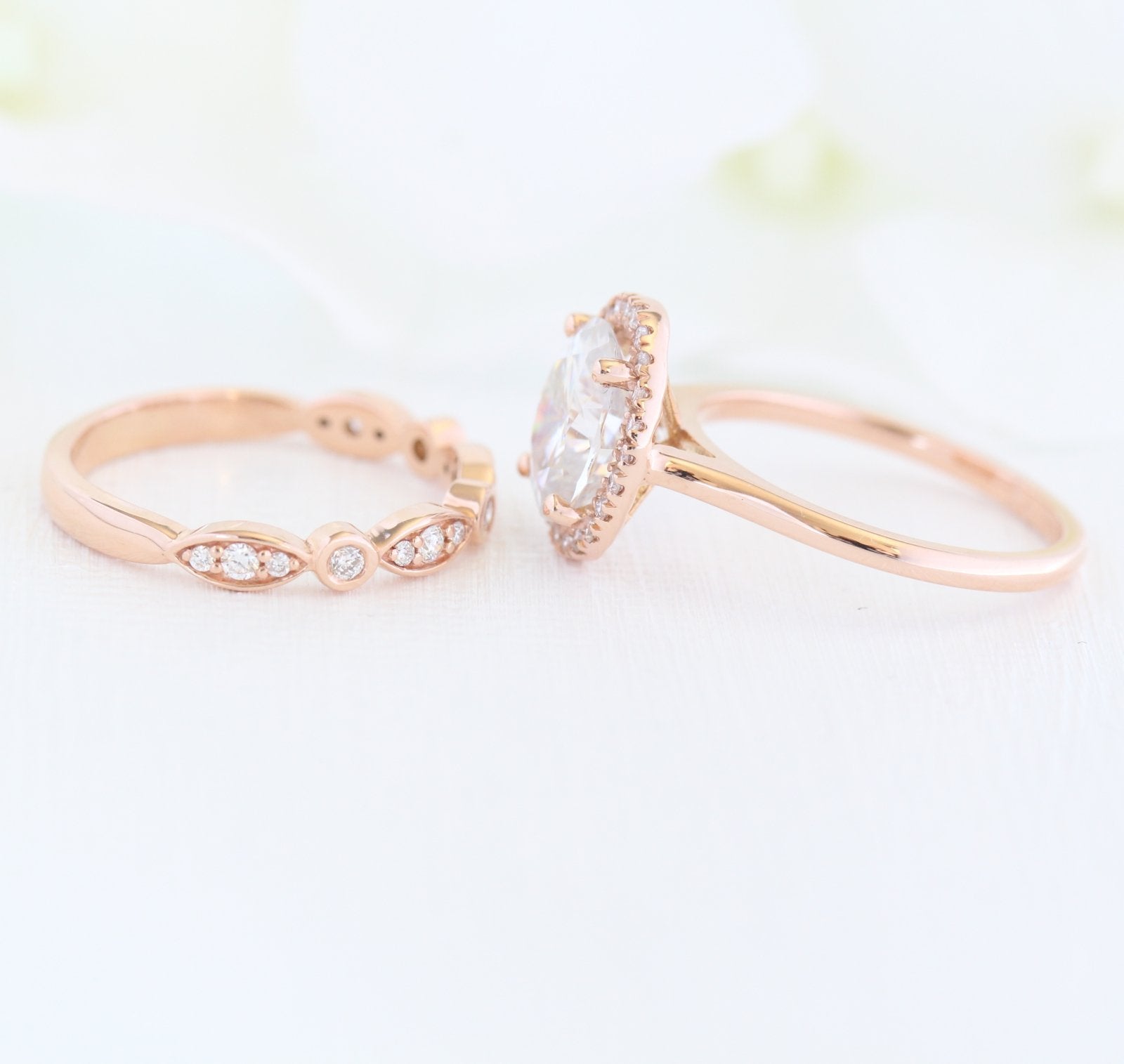 2.0CT Oval Cut Moissanite Halo Bridal Ring Set