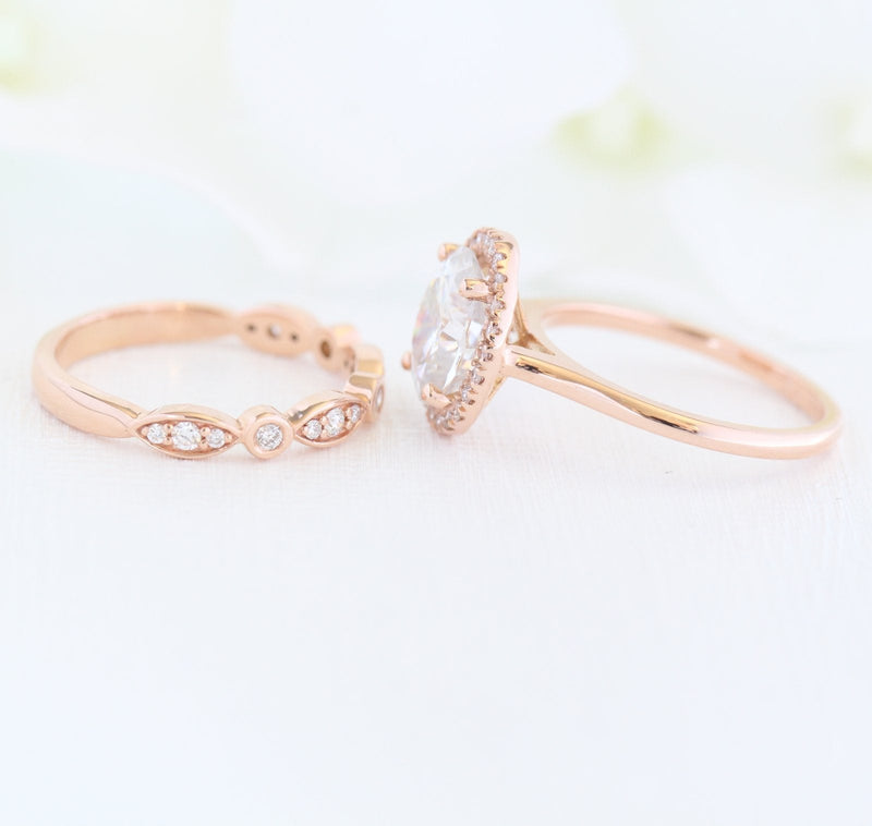 2.0CT Oval Cut Moissanite Halo Bridal Ring Set