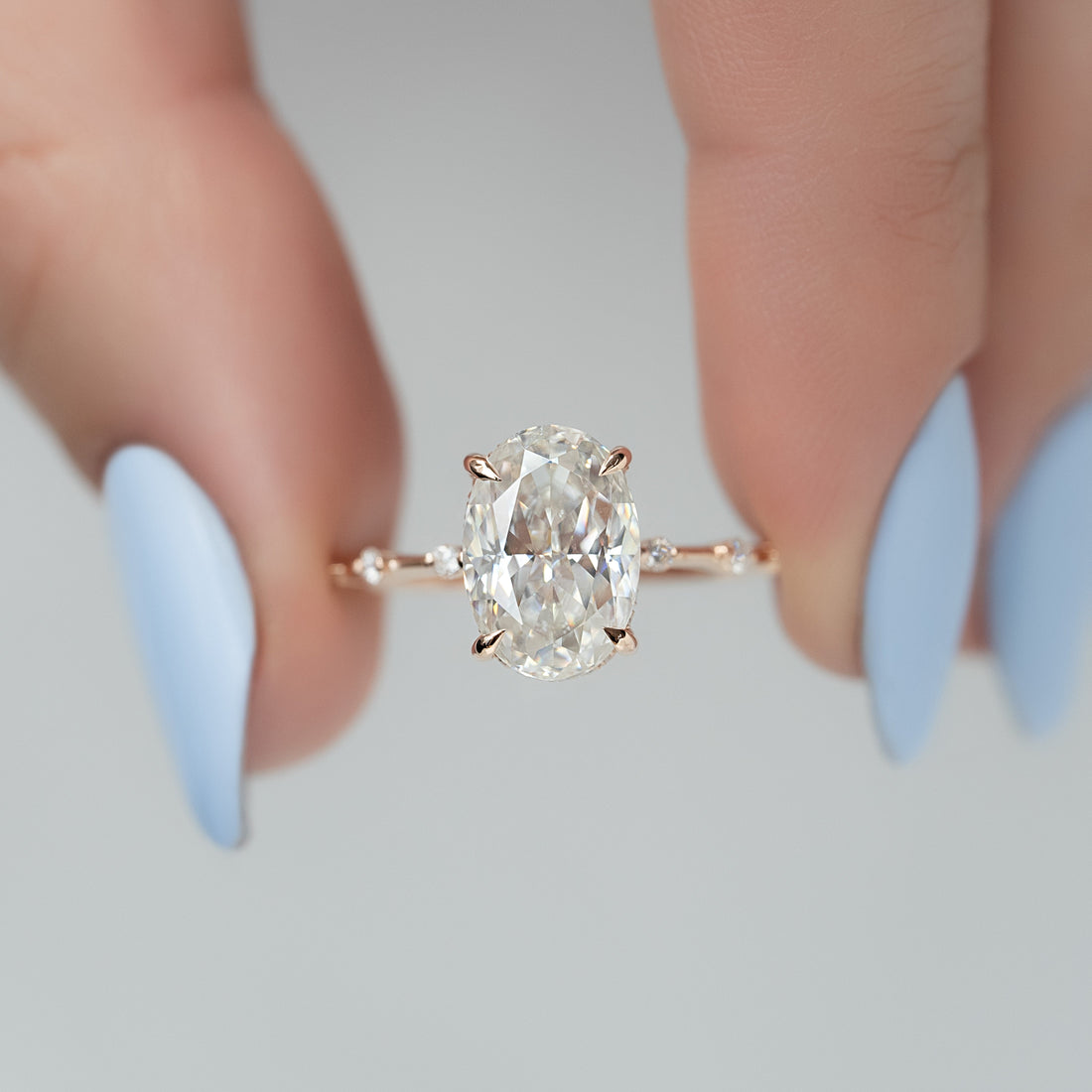 2.0 -4.0 CT Oval Cut CVD Diamond Dainty Engagement Ring
